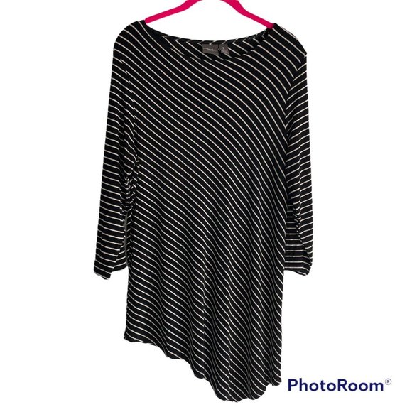 Chico's Tops - Travelers by Chico's Ladies Black and White Asymmetrical Career Top, 2/L